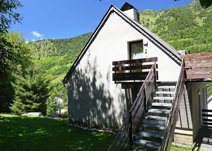 Apartment Les Marmottes By Interhome